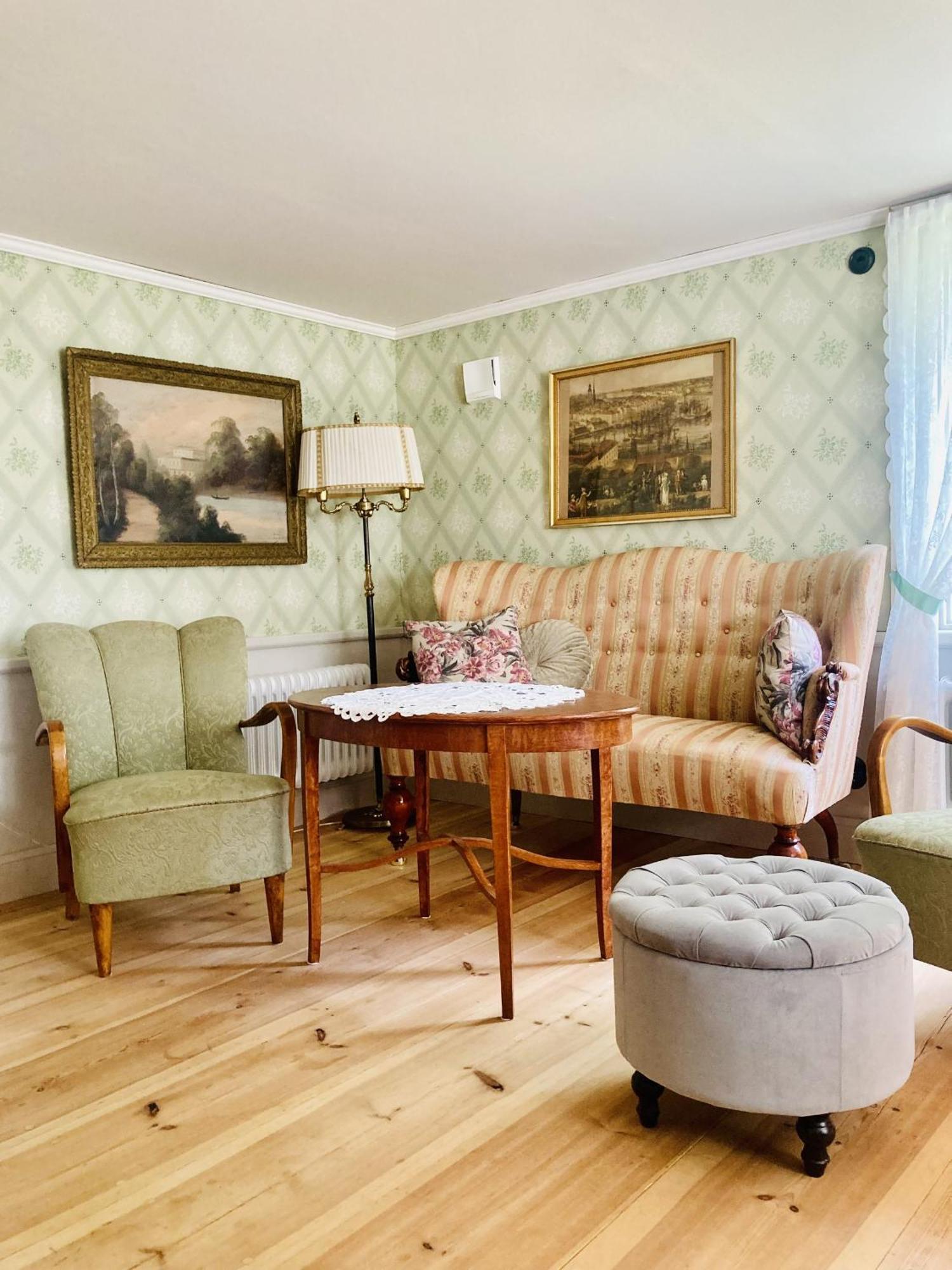 Thorstorps Gard B&B Soderkoping Exterior photo